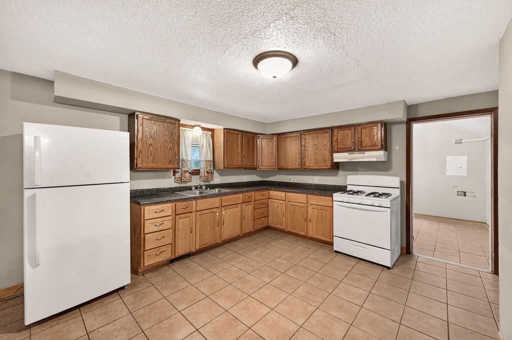 376 Erie Street, Saint Paul, MN 55102 — photo 5
