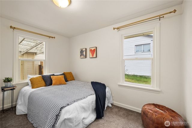 11253 35th Avenue SW, Seattle, WA 98146