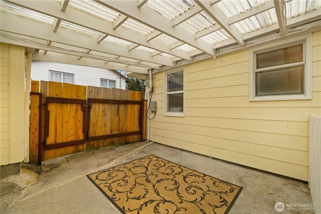 11253 35th Avenue SW, Seattle, WA 98146