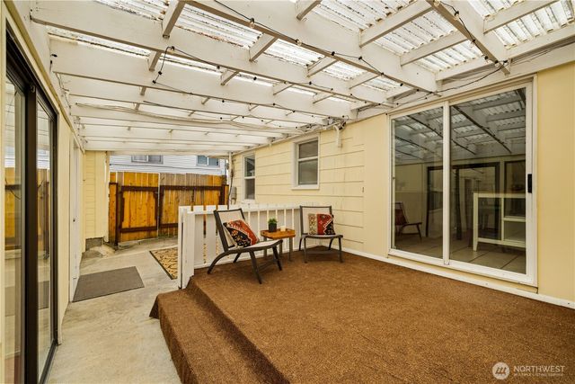 11253 35th Avenue SW, Seattle, WA 98146
