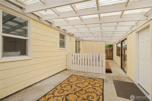 11253 35th Avenue SW, Seattle, WA 98146