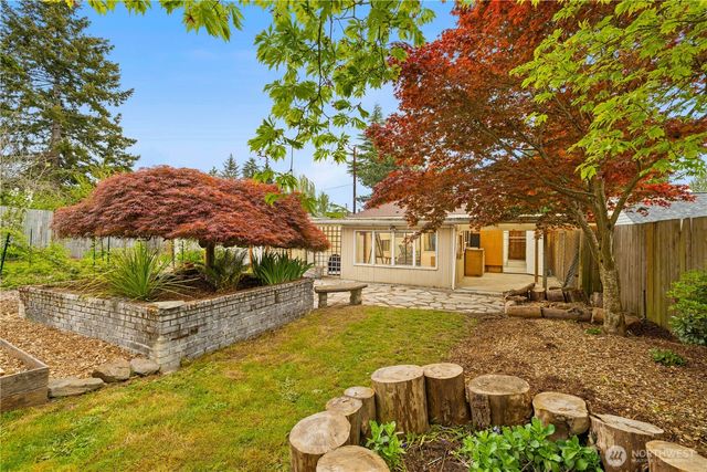 11253 35th Avenue SW, Seattle, WA 98146