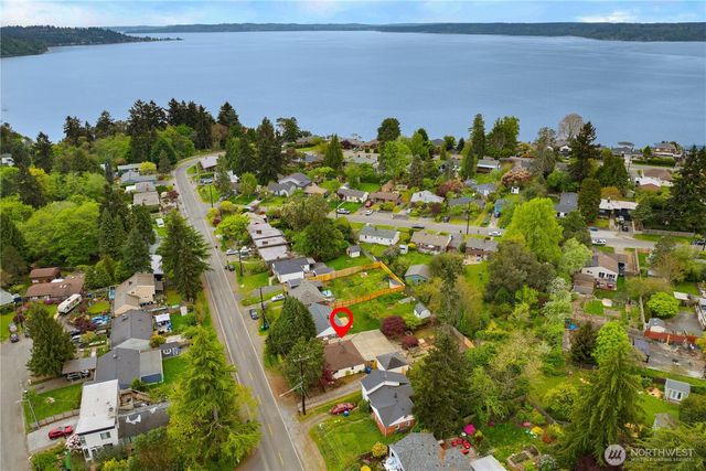 11253 35th Avenue SW, Seattle, WA 98146