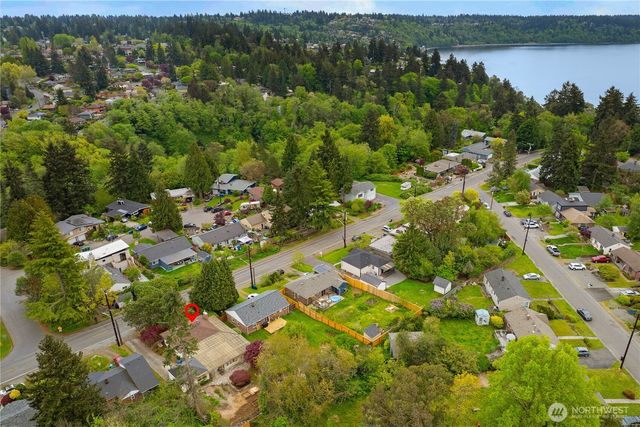 11253 35th Avenue SW, Seattle, WA 98146