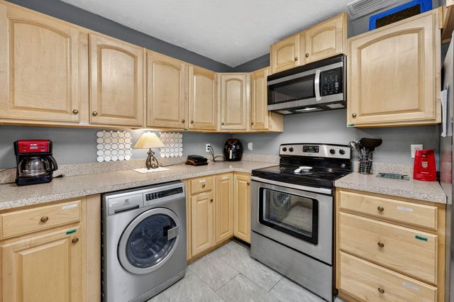 14 6th Street, Shalimar, FL 32579