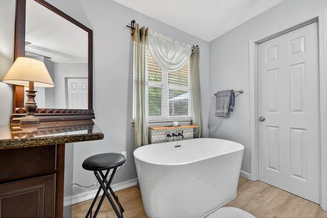 14 6th Street, Shalimar, FL 32579