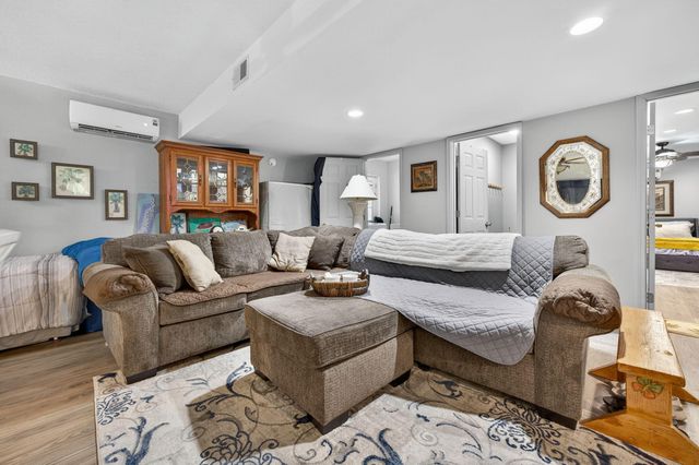 14 6th Street, Shalimar, FL 32579