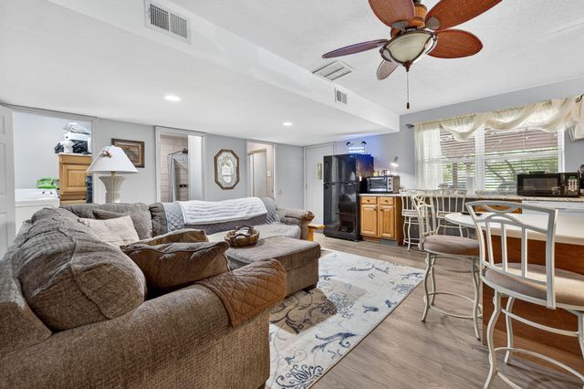 14 6th Street, Shalimar, FL 32579