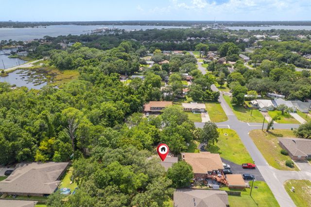 14 6th Street, Shalimar, FL 32579