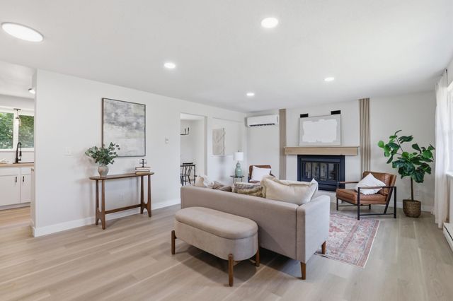 2318 S Calvin Rd, Veradale, WA 99037
