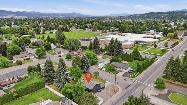 2318 S Calvin Rd, Veradale, WA 99037
