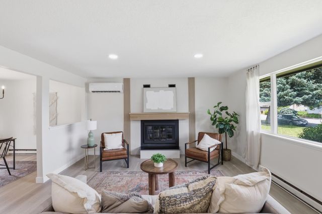 2318 S Calvin Rd, Veradale, WA 99037