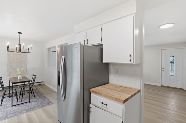 2318 S Calvin Rd, Veradale, WA 99037