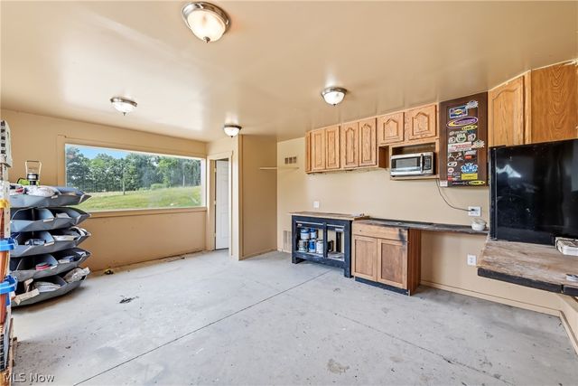 26648 State Route 172, East Rochester, OH 44625