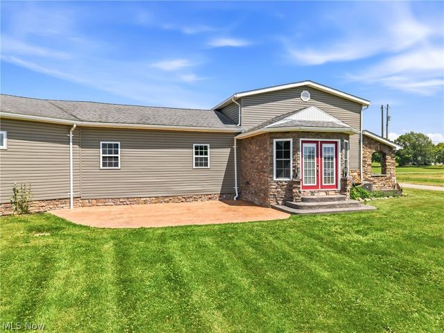 26648 State Route 172, East Rochester, OH 44625