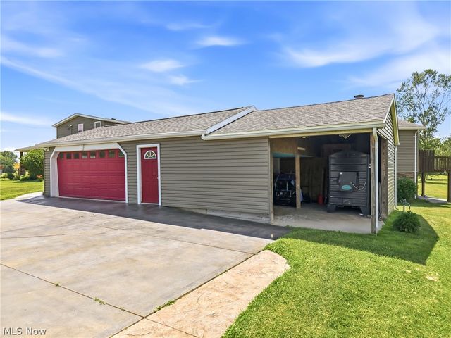 26648 State Route 172, East Rochester, OH 44625