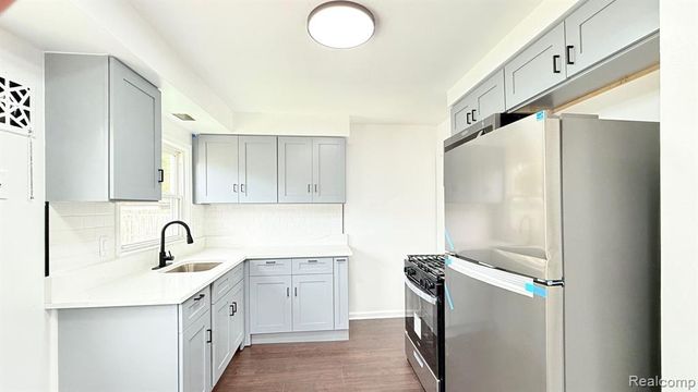 311 Amherst Street, Inkster, MI 48141