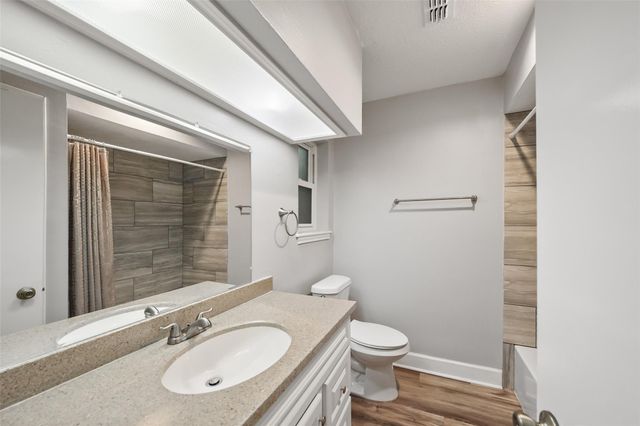 17734 Seven Pines Drive, Spring, TX 77379