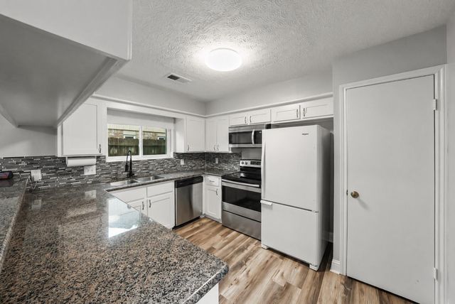 17734 Seven Pines Drive, Spring, TX 77379