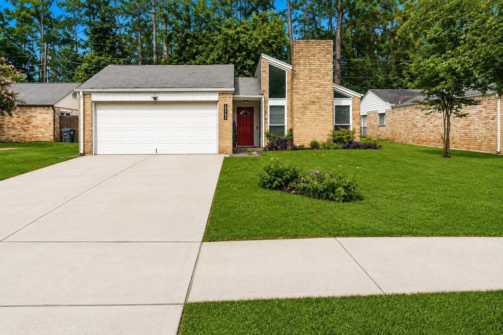 17734 Seven Pines Drive, Spring, TX 77379
