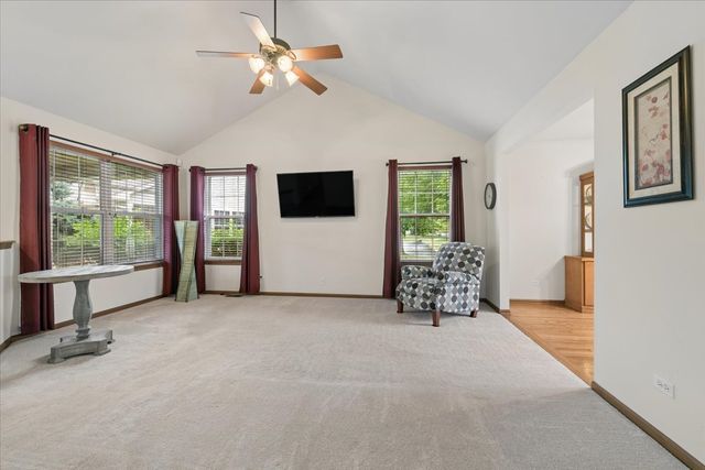 4712 Mikasa Court, Joliet, IL 60431