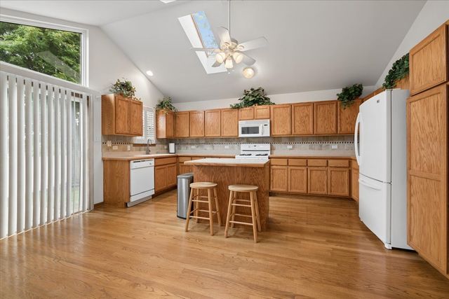 4712 Mikasa Court, Joliet, IL 60431