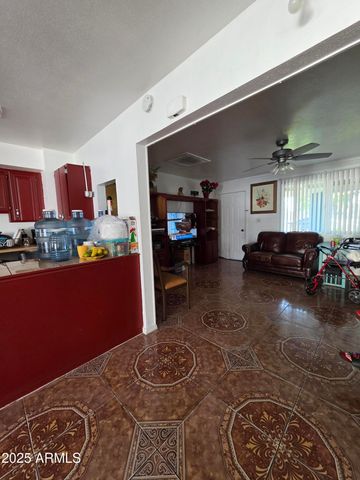 1610 W 7TH Avenue, Mesa, AZ 85202