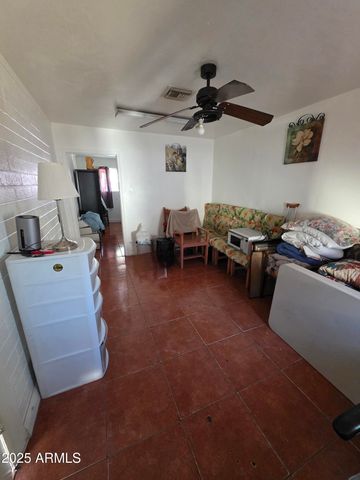 1610 W 7TH Avenue, Mesa, AZ 85202