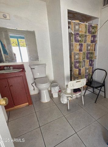 1610 W 7TH Avenue, Mesa, AZ 85202