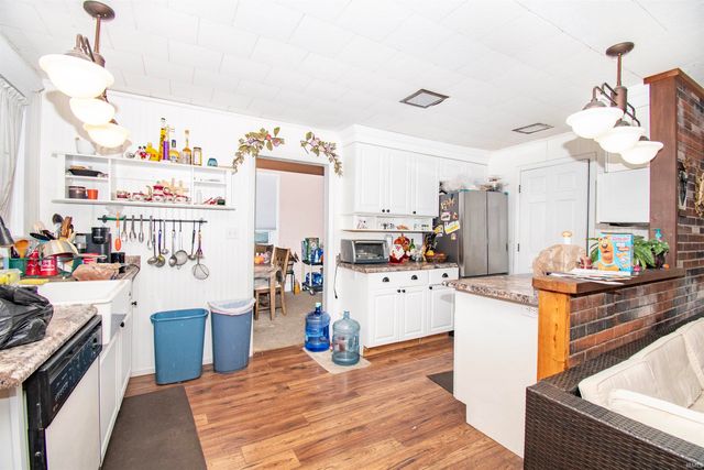 1002 Moyer Street, Kendallville, IN 46755