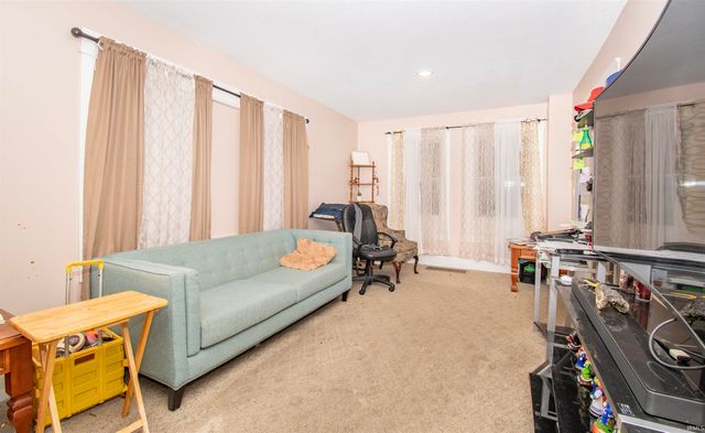 1002 Moyer Street, Kendallville, IN 46755