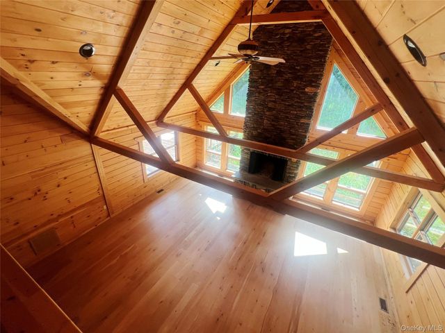 10 Eaglewood Vista Lane, Warwick, NY 10990
