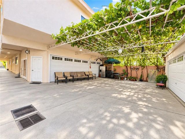 1126 Elm Avenue 4, Glendale, CA 91201