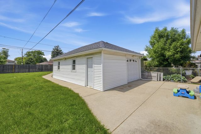 2834 Maple Street, Franklin Park, IL 60131