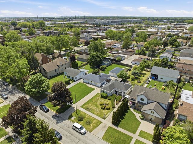 2834 Maple Street, Franklin Park, IL 60131