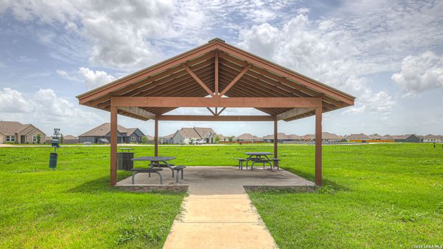 401 Mcginty Meadow Drive, Lockhart, TX 78644