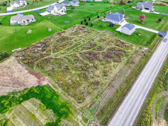 MAYFLOWER ROAD, Appleton, WI 54913