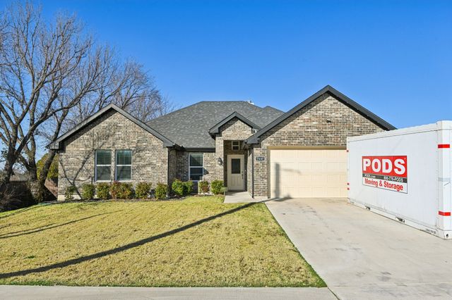7137 John T. White Road, Fort Worth, TX 76120