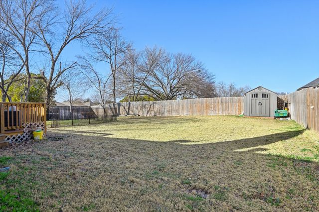 7137 John T. White Road, Fort Worth, TX 76120
