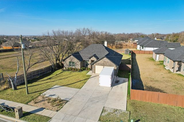 7137 John T. White Road, Fort Worth, TX 76120