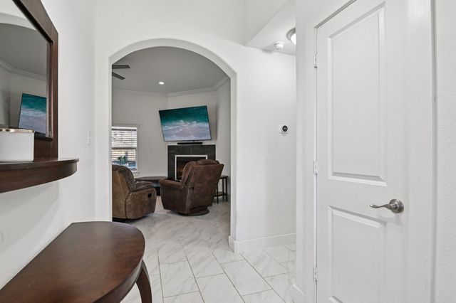 7137 John T. White Road, Fort Worth, TX 76120