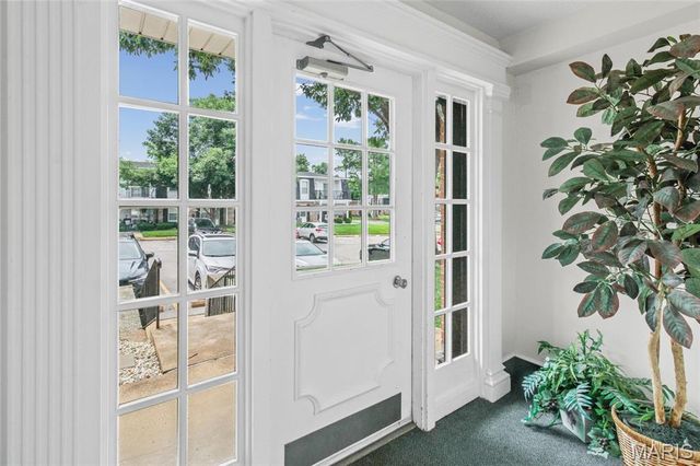 1674 Blue Ridge Drive H, St Louis, MO 63125