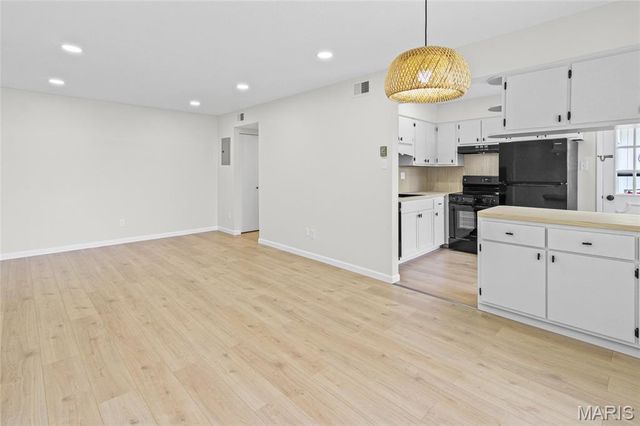 1674 Blue Ridge Drive H, St Louis, MO 63125