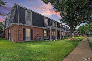 1674 Blue Ridge Drive H, St Louis, MO 63125