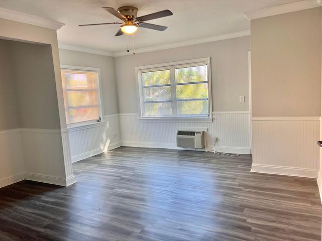 101 S GOLFVIEW Road 1, Lake Worth Beach, FL 33460