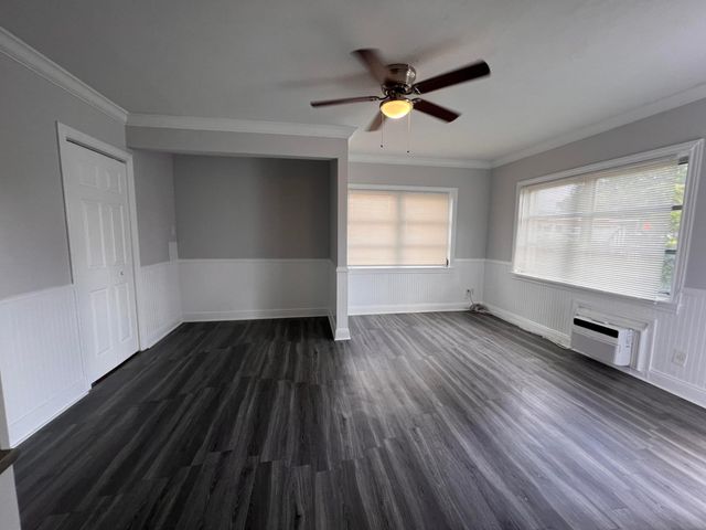 101 S GOLFVIEW Road 1, Lake Worth Beach, FL 33460