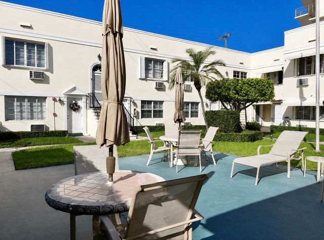 101 S GOLFVIEW Road 1, Lake Worth Beach, FL 33460