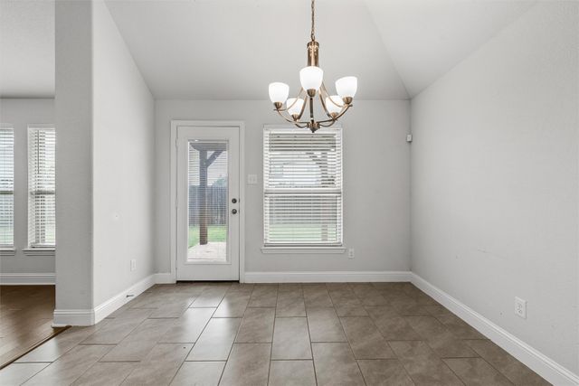 905 Heriot Court, Mcgregor, TX 76657