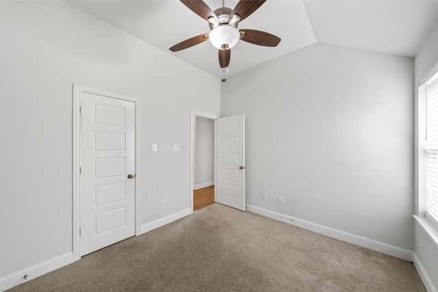 905 Heriot Court, Mcgregor, TX 76657