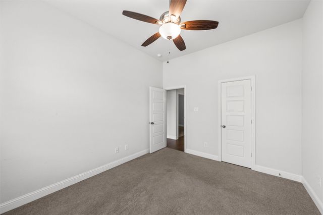 905 Heriot Court, Mcgregor, TX 76657